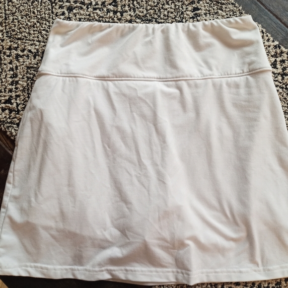 Abercrombie Girl Active Skort - Picture 3 of 4